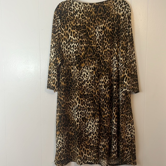 NWOT Animal Print Dress Plus Size 3X Lightweight Stretch Front metal Ring Detail - Picture 9 of 10
